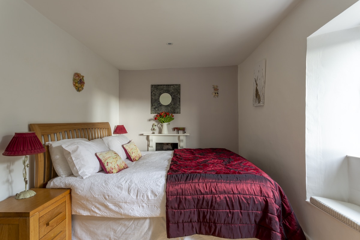 Mythra Cottage, Luxury Holiday Cottage, Stokenham, South Devon, Bedroom