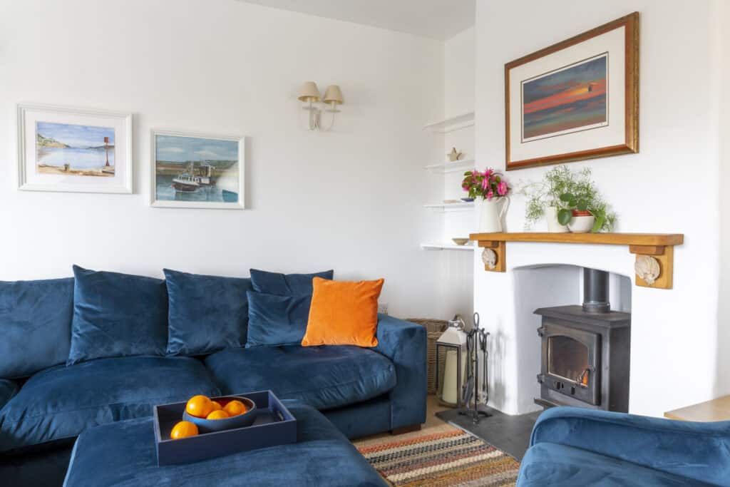 2 Florence Cottages Torcross Beach Cottage Lounge