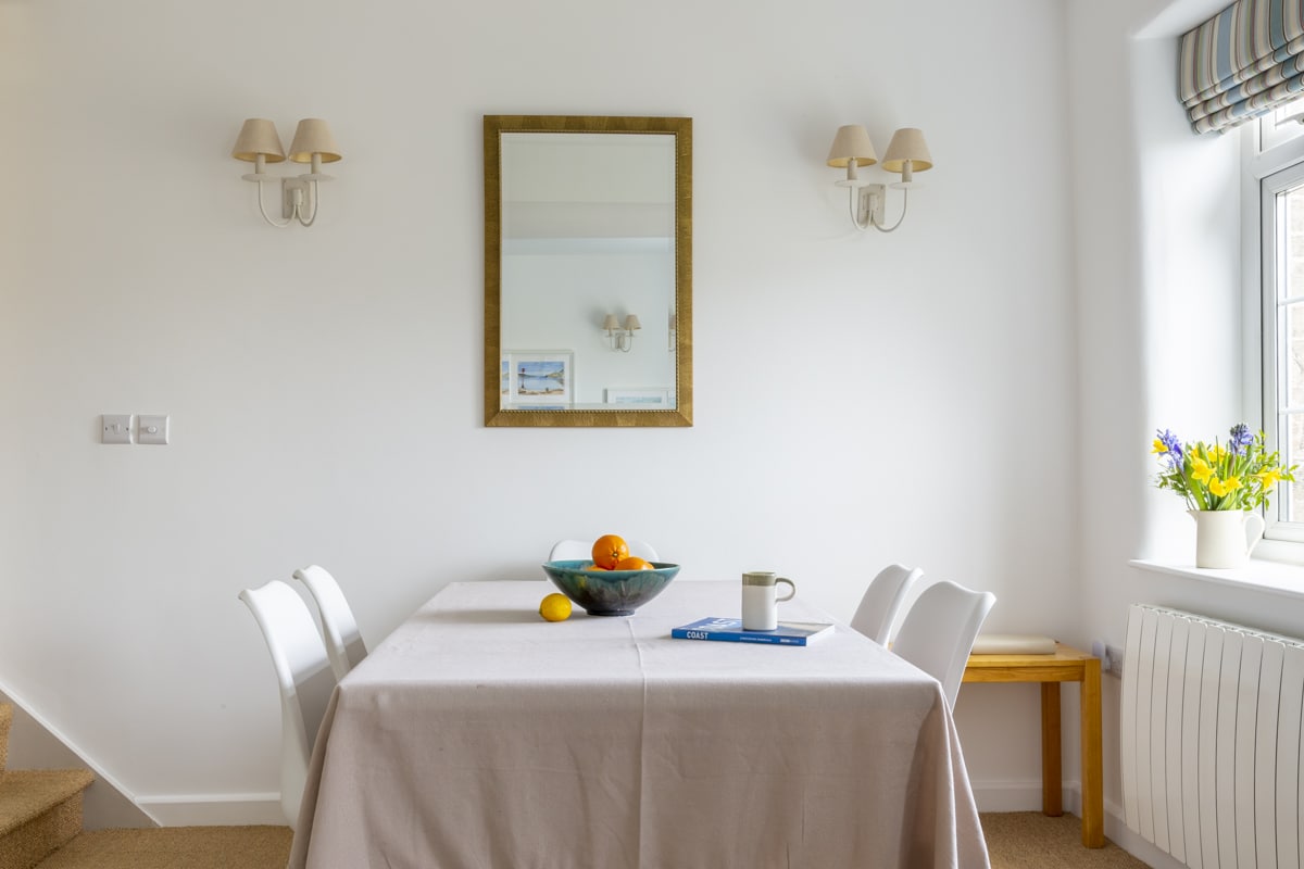 2 Florence Cottages Torcross Beach Cottage Dining Room